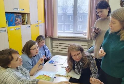 Встреча делегации НГУАДИ имени А.Д. Крячкова с родителями, воспитателями и учителями незрячих детей состоялась в школе-интернате №39